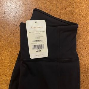 NWT Fabletics Trinity High-Waisted Utility Legging